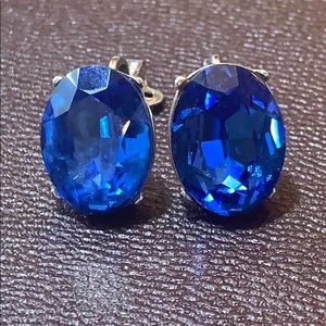 Trifari rhinestone vintage clip on earrings signed